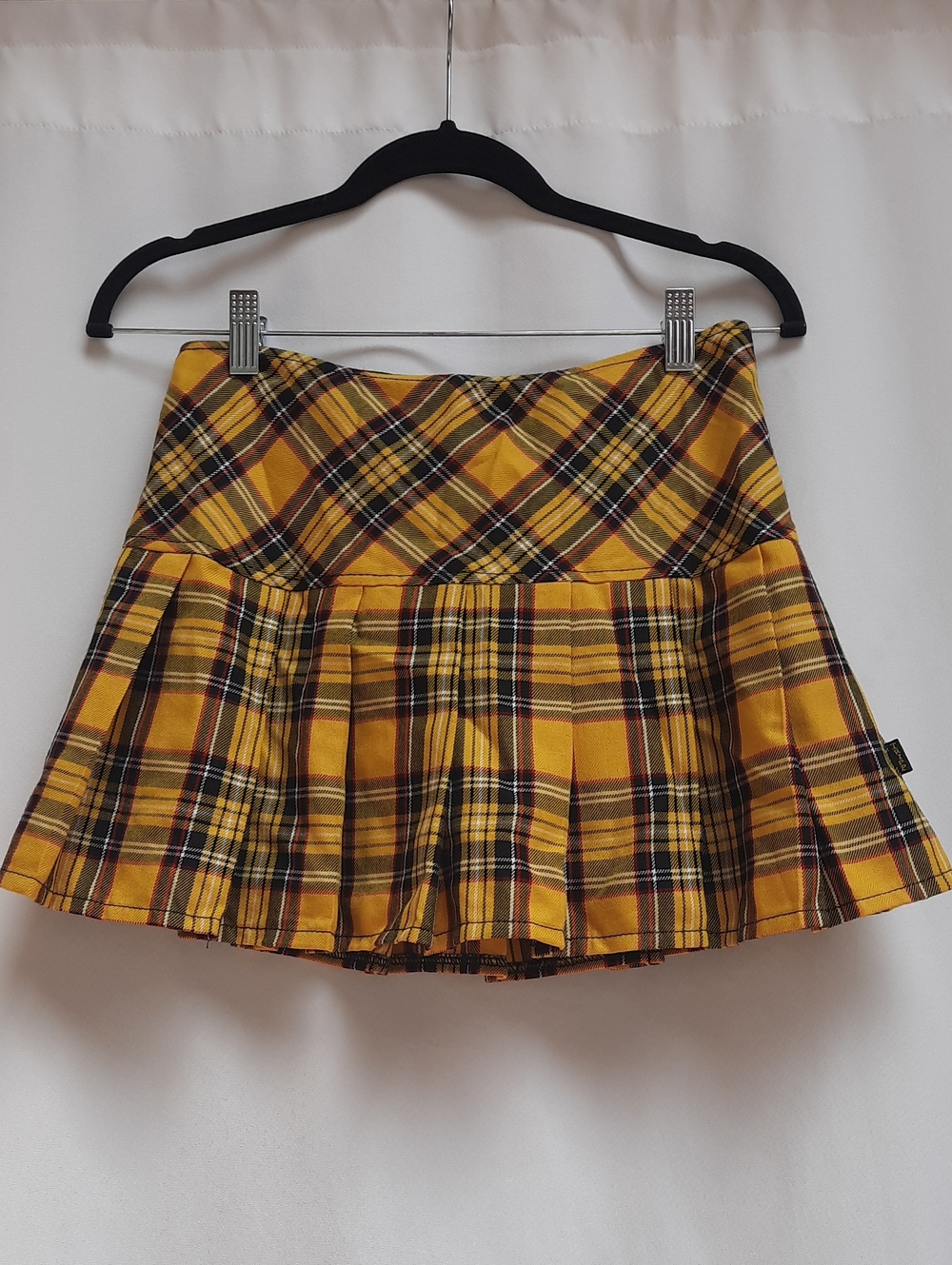 Tripp NYC Pleated Plaid Mini Skirt Size Small